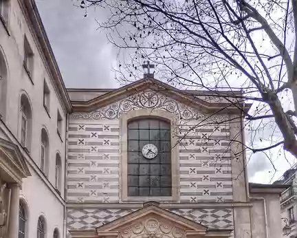 021 Cathédrale catholique Ste Croix des arméniens (rue Charlot/rue du Perche)
